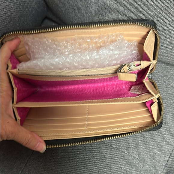 Kate Spade Black Leather Wallet - Picture 3 of 10